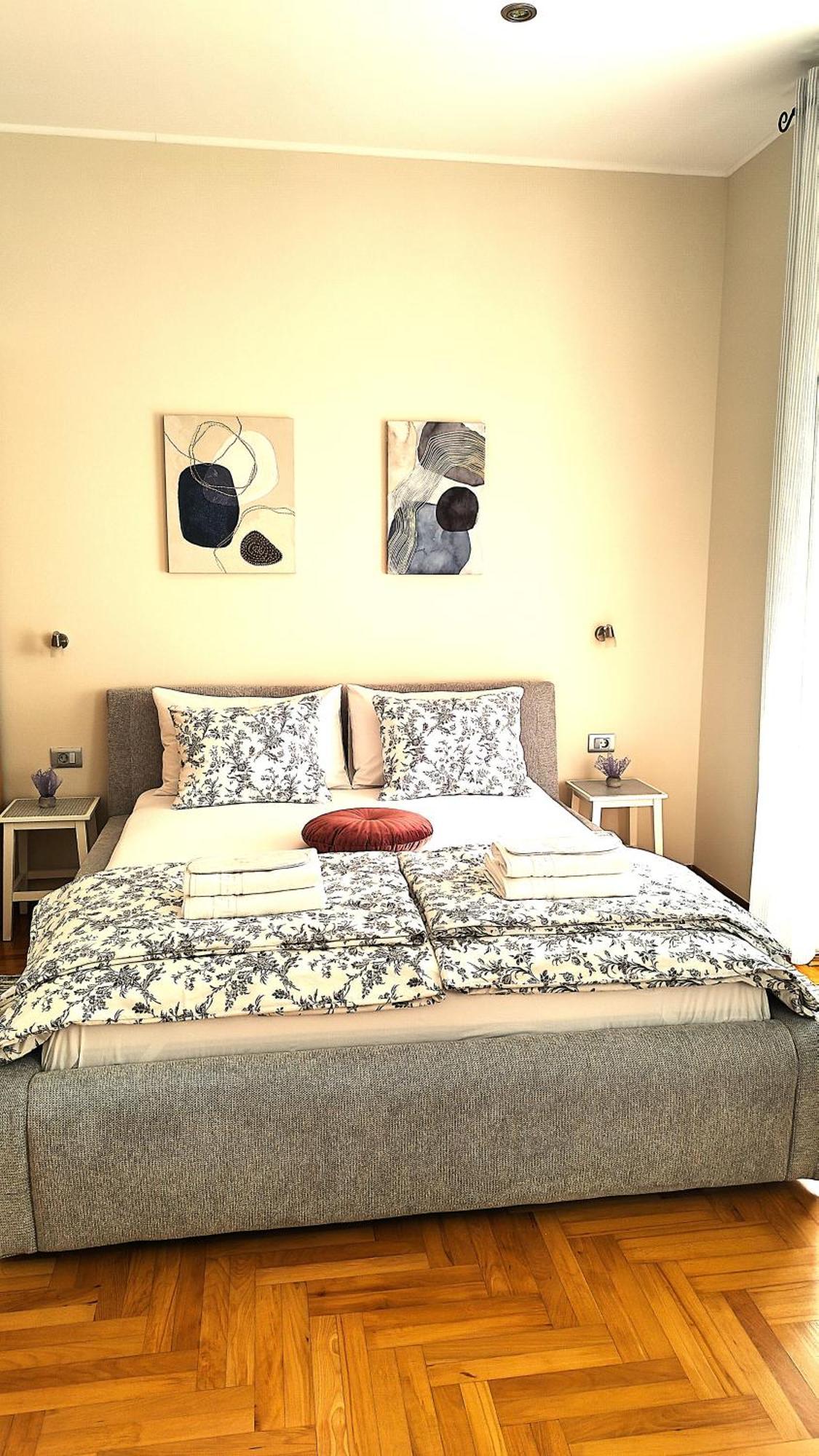 Lavender - City Room With Free Parking Pula Dış mekan fotoğraf
