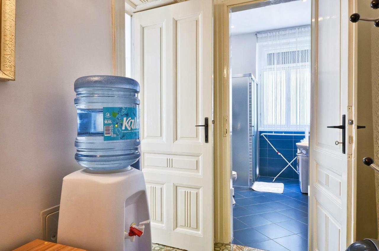 Lavender - City Room With Free Parking Pula Dış mekan fotoğraf